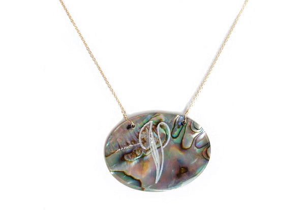 Large Sideways Oval Engraved Shell Short Necklace